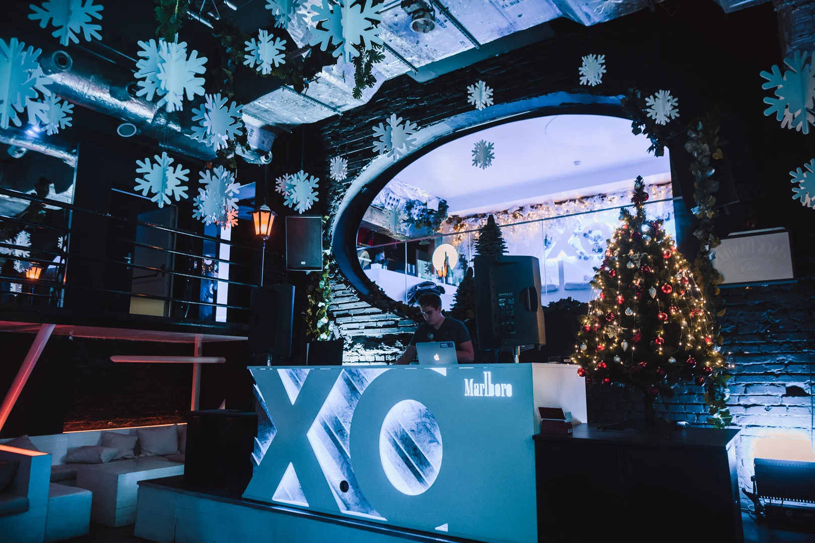 Jak zorganizować świąteczne przyjęcie dla firmy w XOXO Party