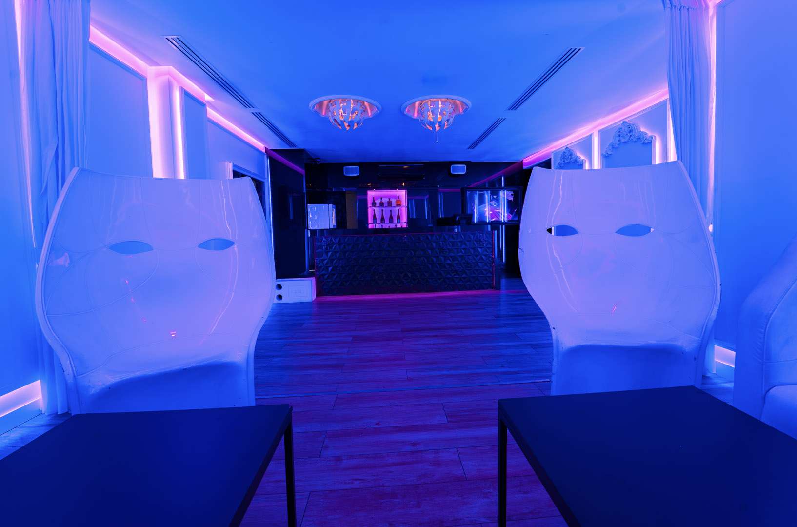 Restauracja na rocznicę ślubu Warszawa czy klub? Jubileusz z rozmachem w XOXO Party
