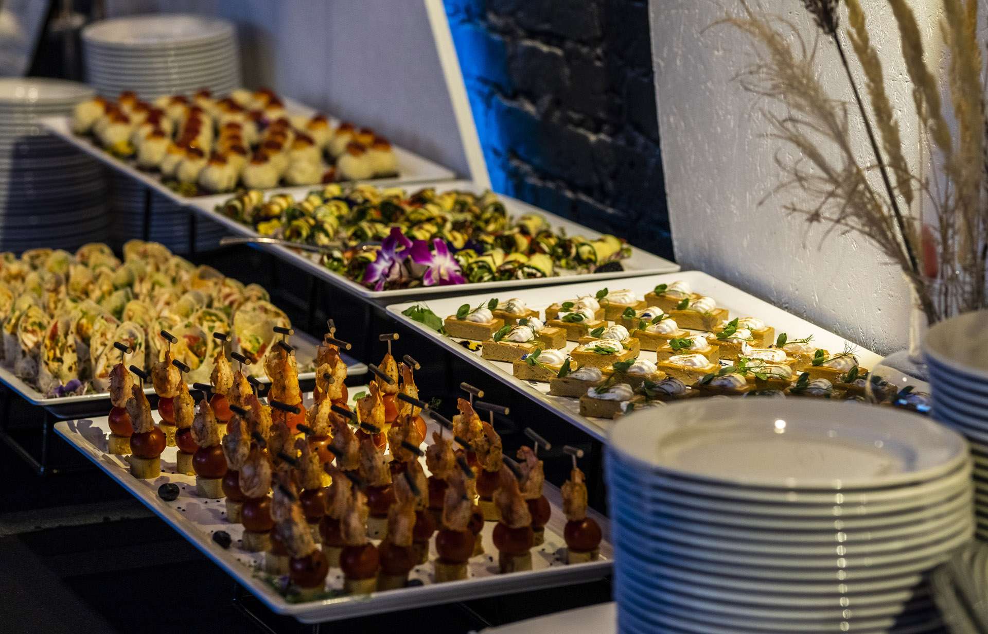 Catering na eventy – menu dopasowane do rytmu wydarzenia w XOXO Party